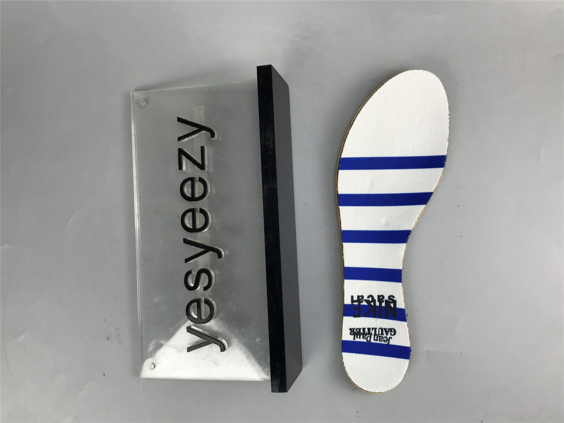 UA NIKE SACAI X JEAN PAUL GAULTIER X VAPORWAFFLE 