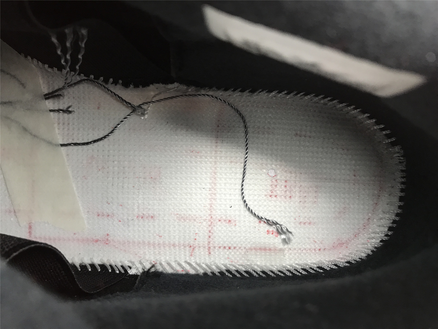 UA AIR JORDAN 4 RETRO 