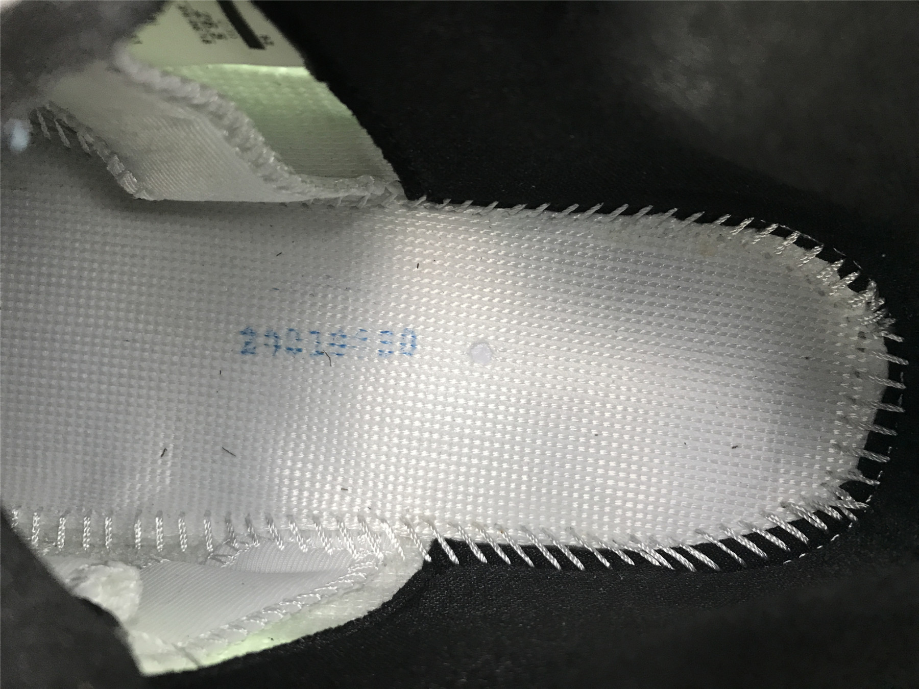 UA AIR JORDAN 5 RETRO 