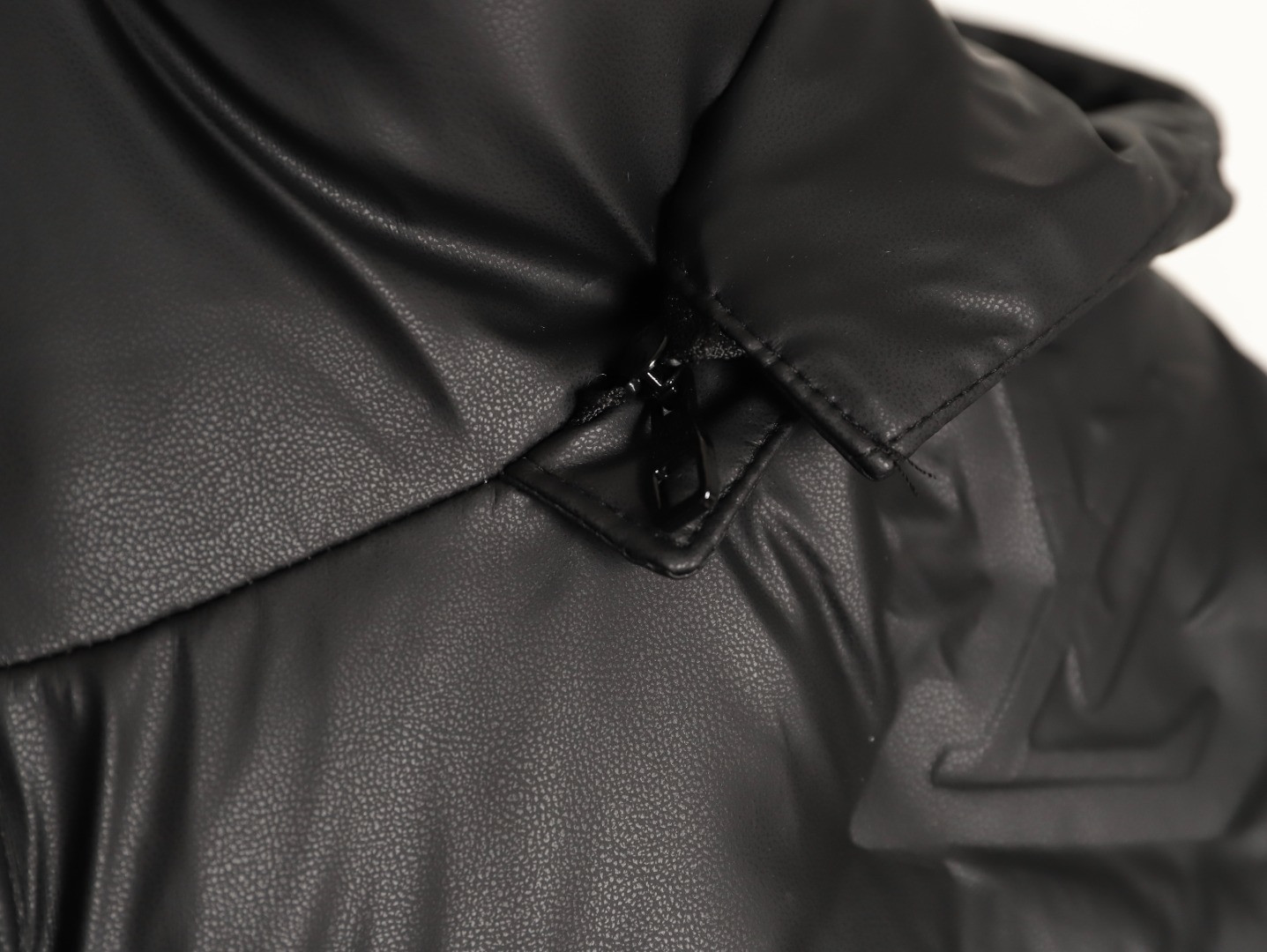 L0vis Vvtt0n Puffer Vest