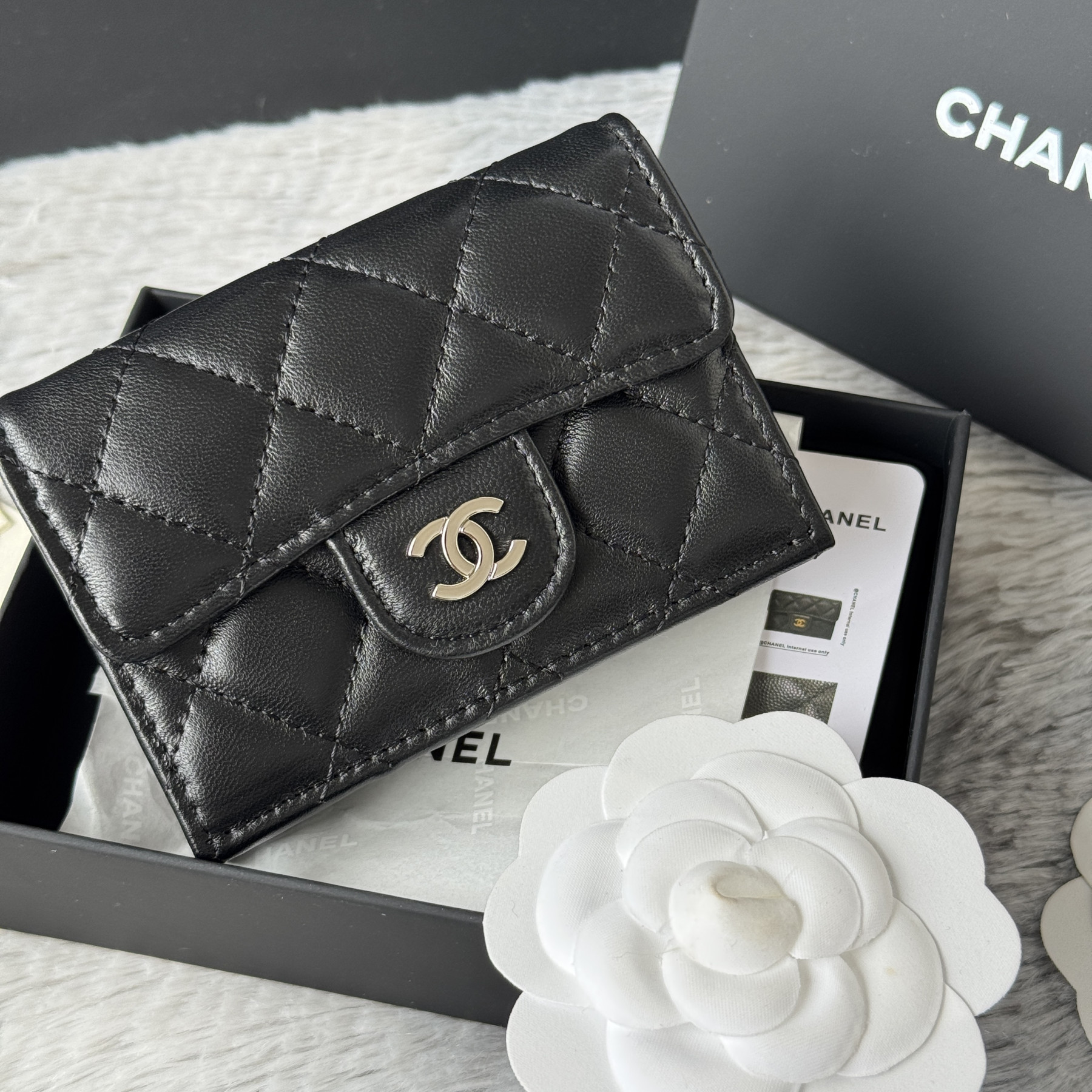 Ch**el card holder 10.5x7.5x3cm