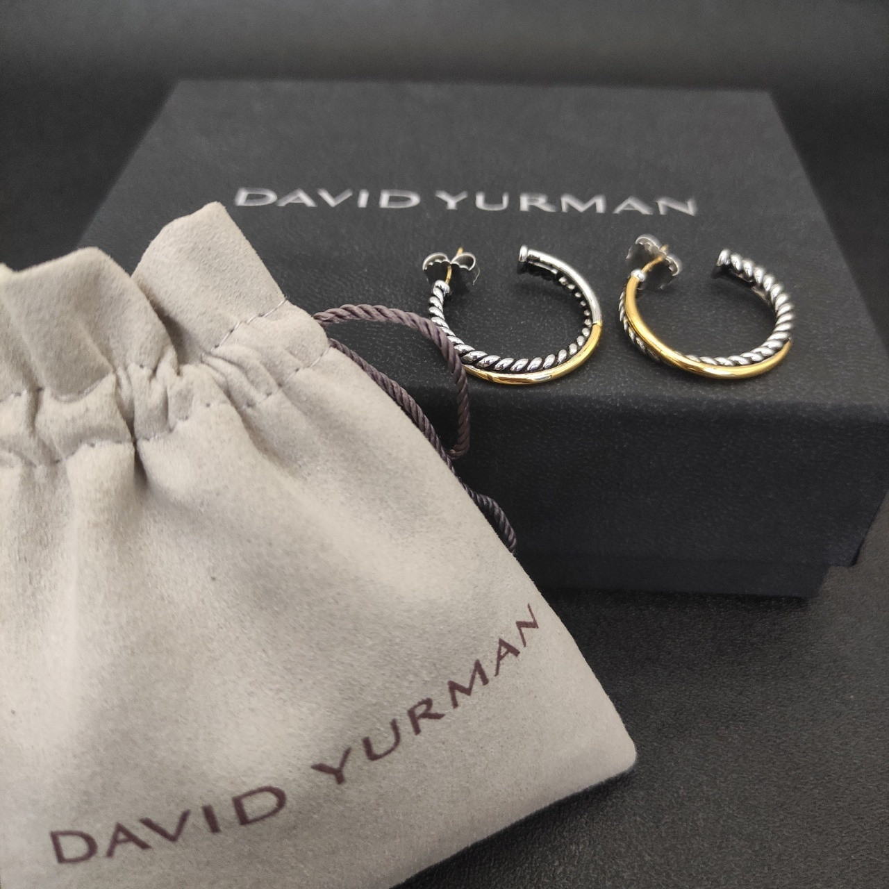 David Yurman lemniscate Earrings(Inner diameter about 2cm)
