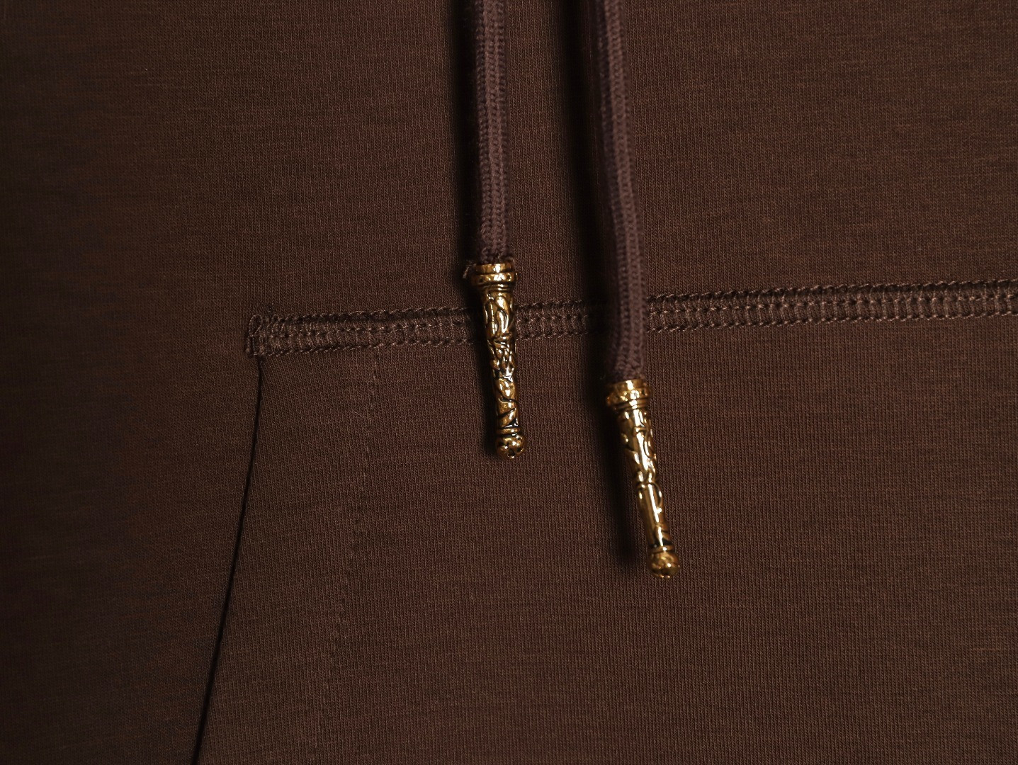 L0vis Vvtt0n Hoodies