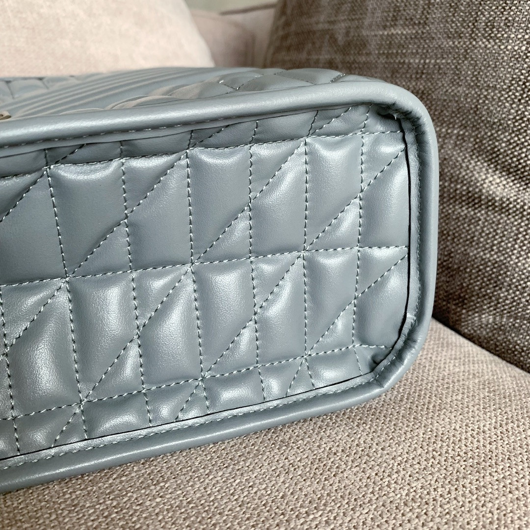 Gvc*1 GG Marmont series small tote bag 26.5cm