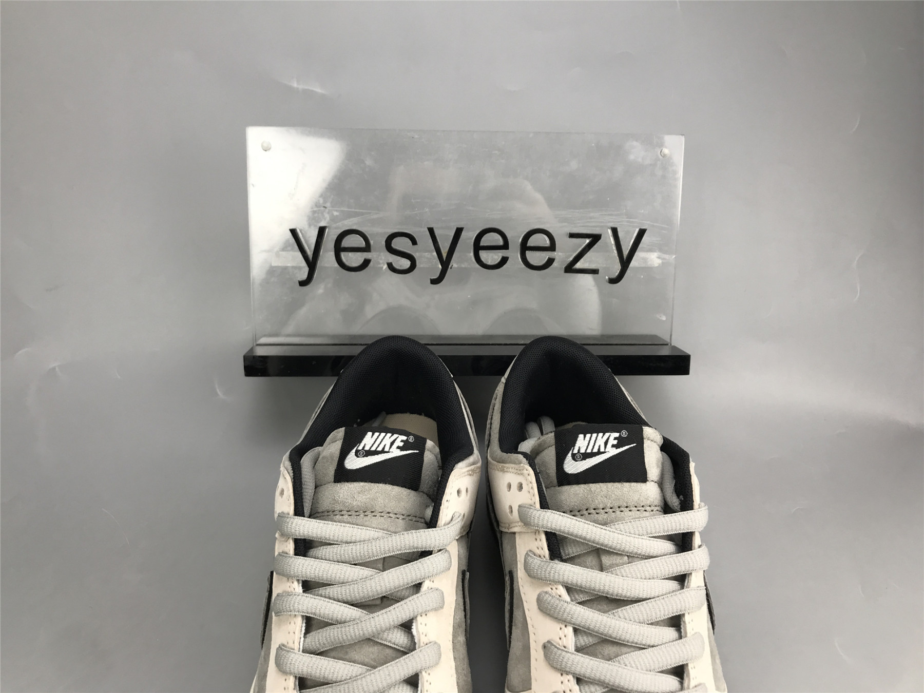 UA NIKE SB DUNK LOW "STEAMBOY OST" GREY BLACK