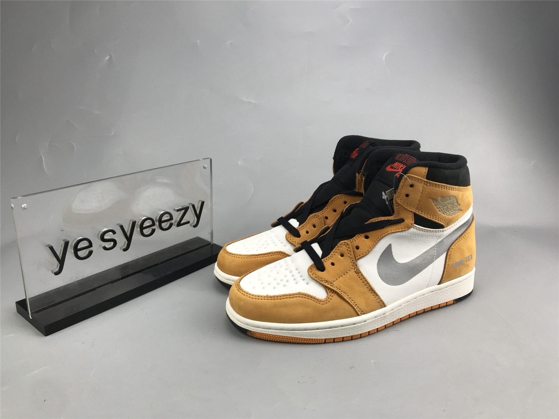 UA AIR JORDAN 1 HIGH ELEMENT GORE-TEX 