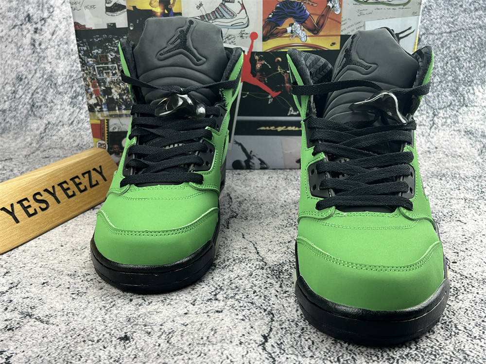 UA AIR JORDAN 5 RETRO SE 