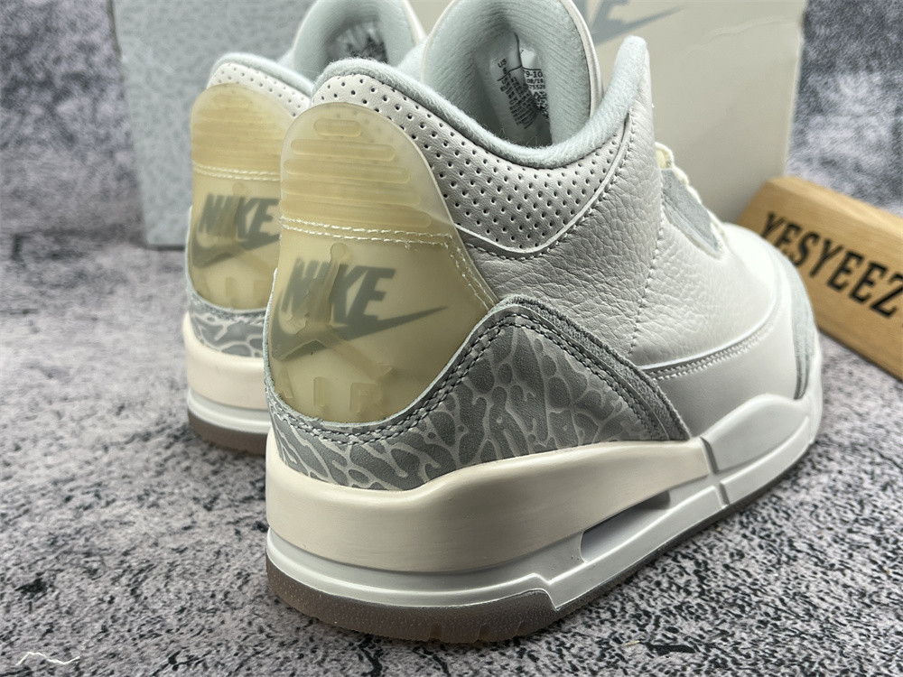 UA AIR JORDAN 3 RETRO SE 