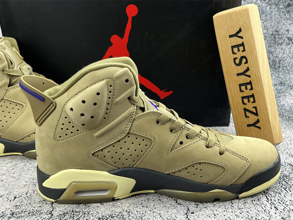 UA WMNS AIR JORDAN 6 RETRO GORE-TEX 