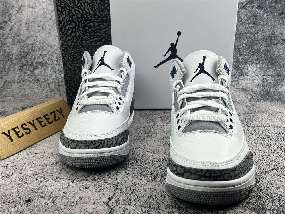 UA AIR JORDAN 3 RETRO 