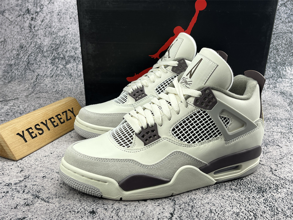 UA A MA MANIÉRE X WMNS AIR JORDAN 4 RETRO 