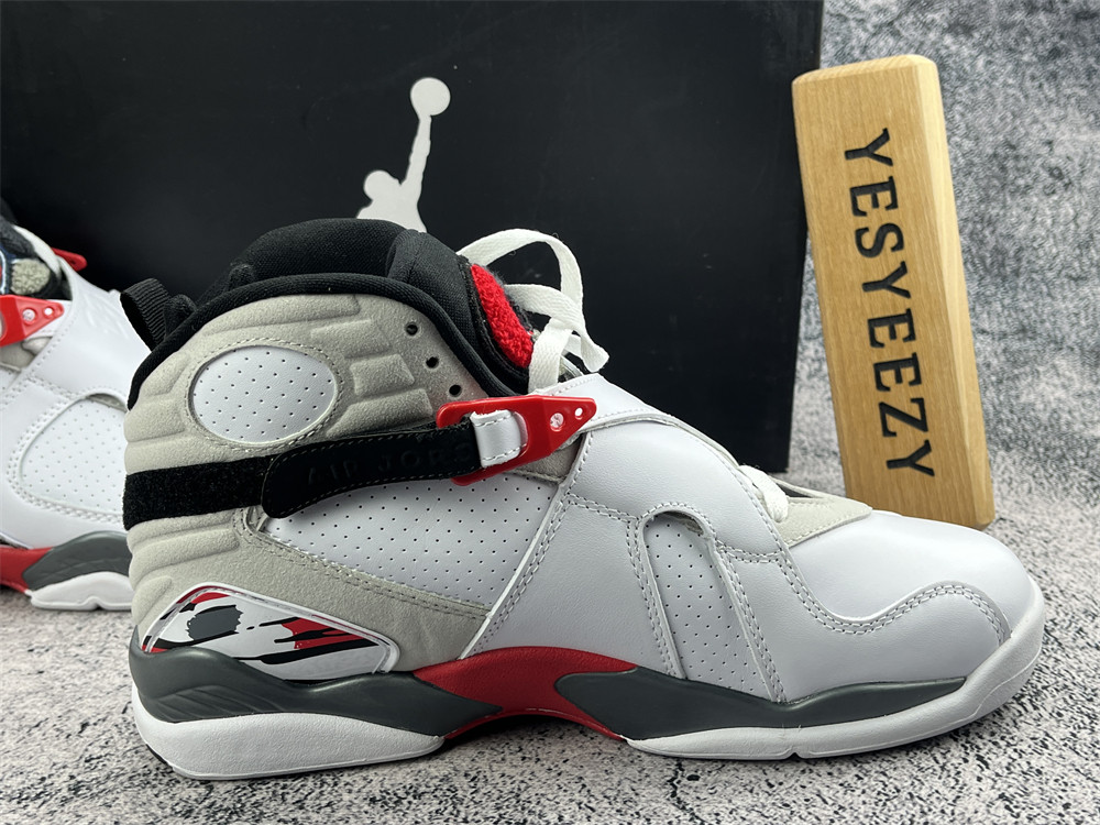 UA AIR JORDAN 8 RETRO 