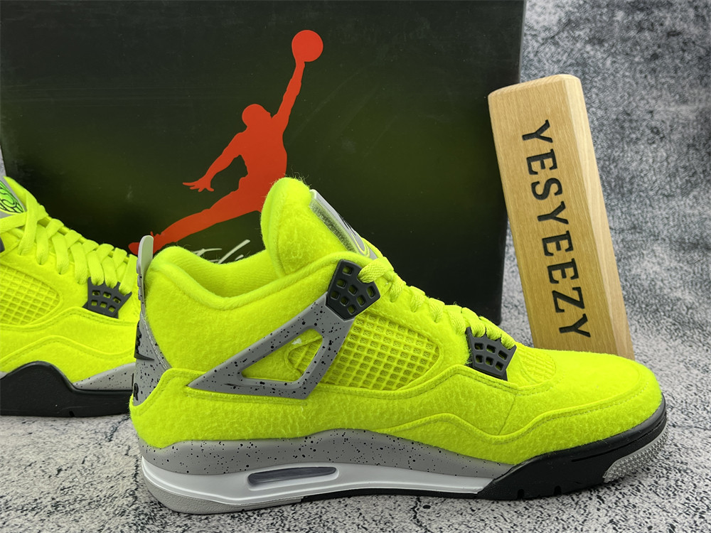 UA AIR JORDAN 4 RETRO GREEN