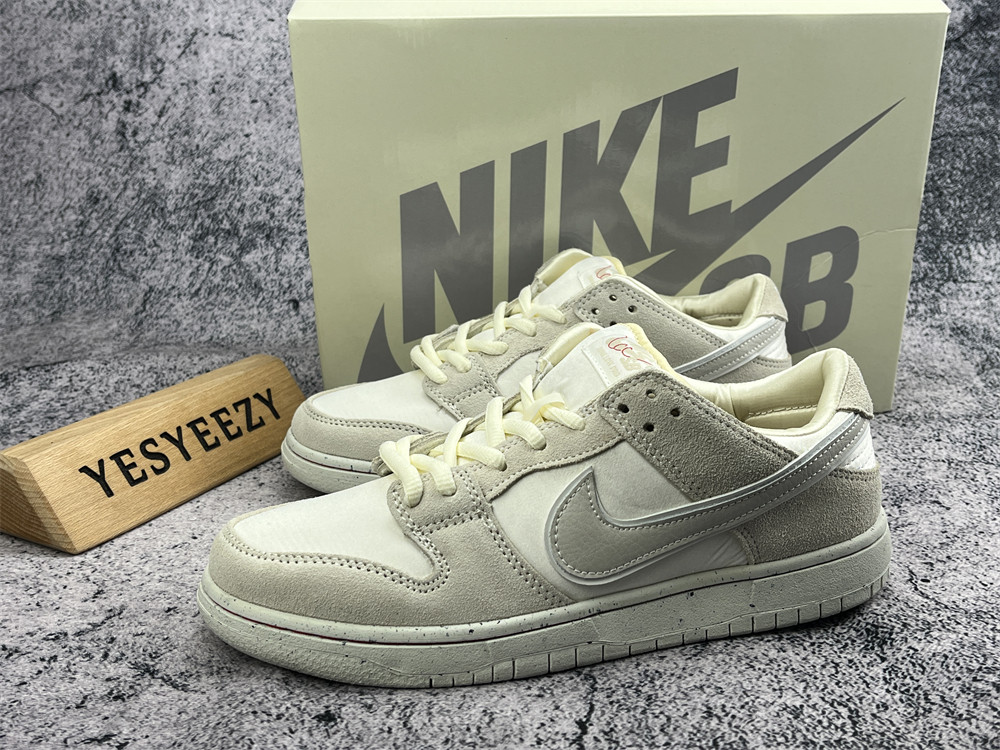 UA DUNK LOW PREMIUM SB 