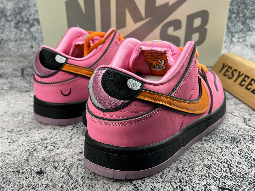 UA NIKE THE POWERPUFF GIRLS X DUNK LOW PRO SB QS 