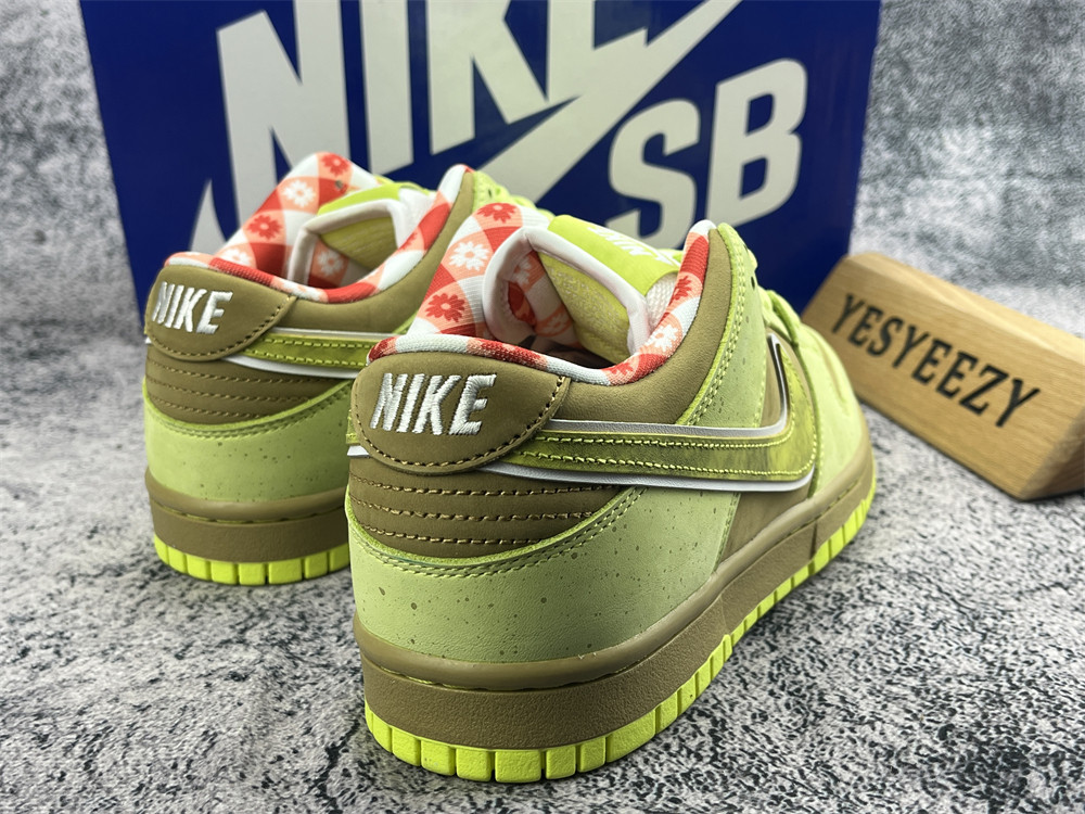 UA DUNK LOW GREEN