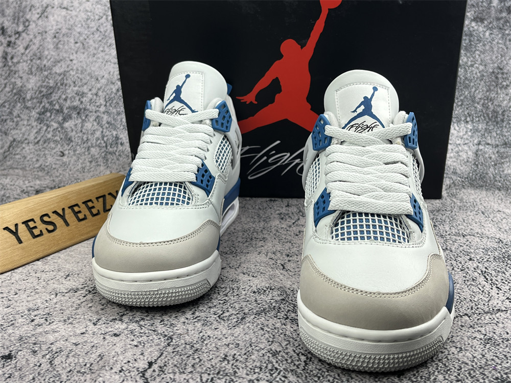 UA AIR JORDAN 4 RETRO 