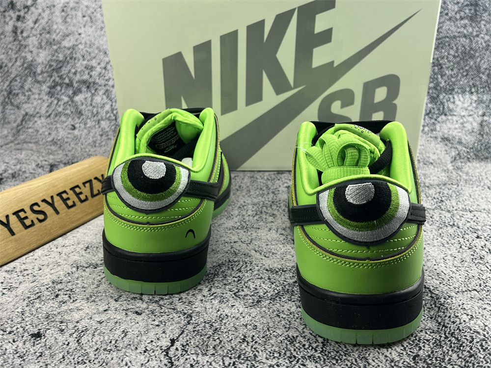 UA NIKE THE POWERPUFF GIRLS X DUNK LOW PRO SB QS 