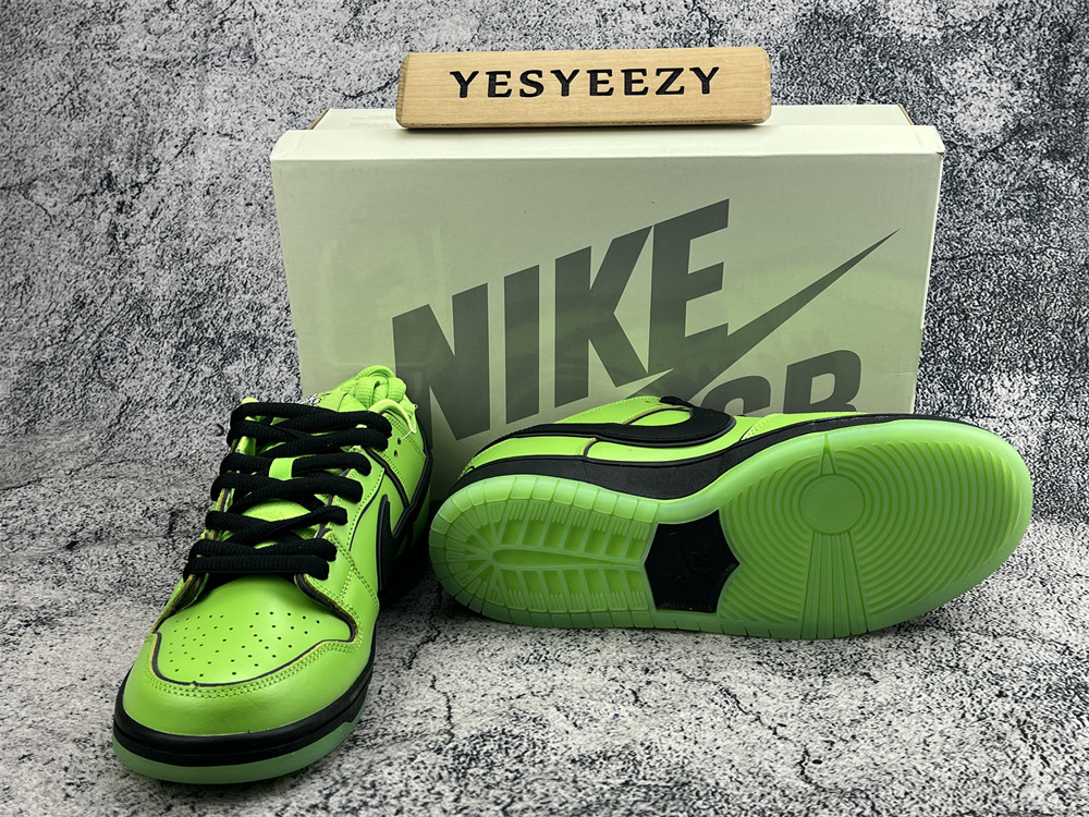 UA NIKE THE POWERPUFF GIRLS X DUNK LOW PRO SB QS 