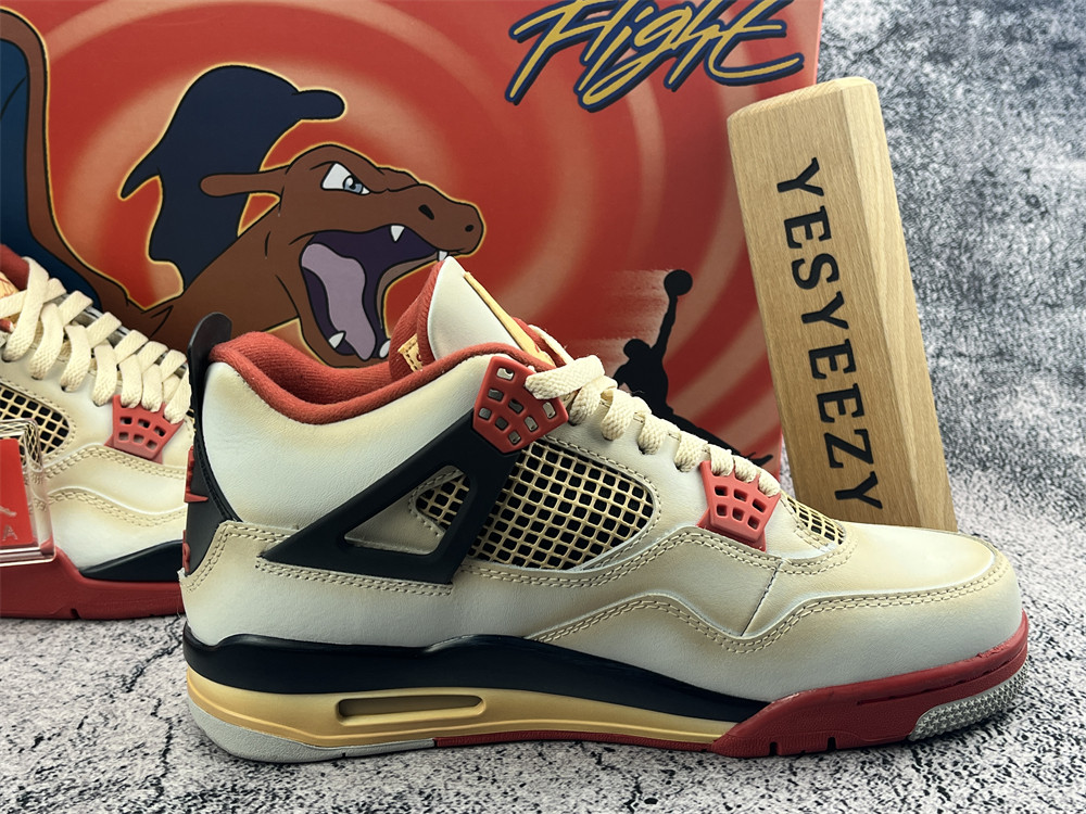 UA WMNS AIR JORDAN 4 RETRO 2014