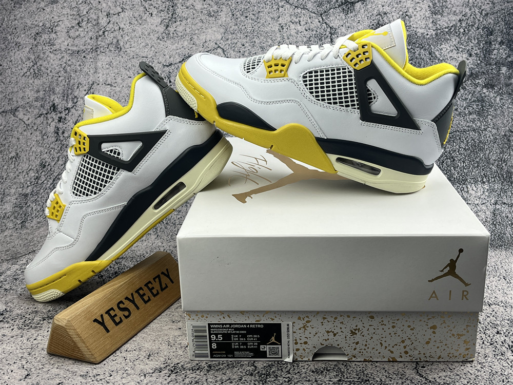 UA WMNS AIR JORDAN 4 RETRO 