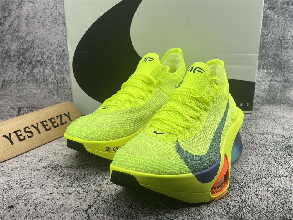 UA NIKE AIR ZOOM ALPHAFLY NEXT% 3 