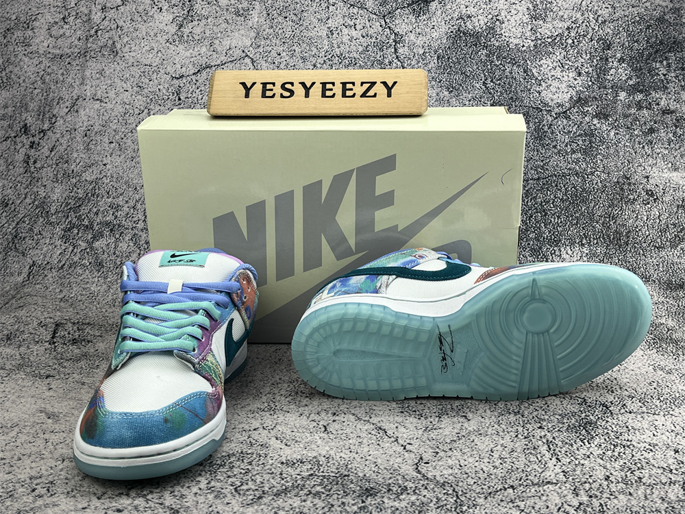 UA Nike SB Dunk Low Futura Laboratories Bleached Aqua