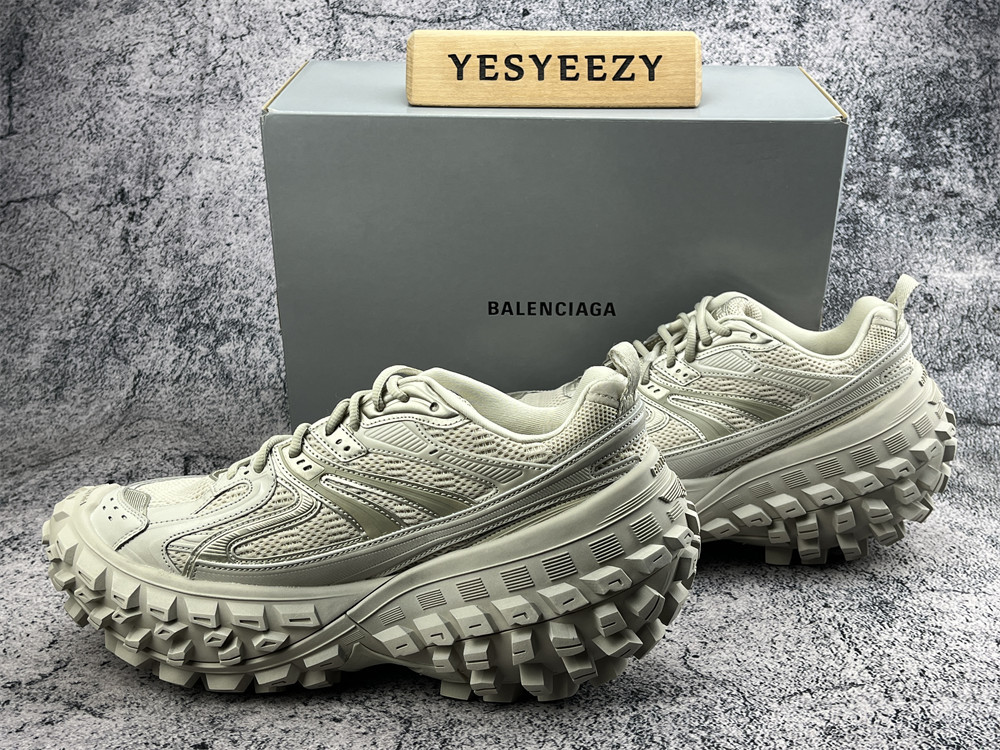 UA Balenciaga Defender Beige