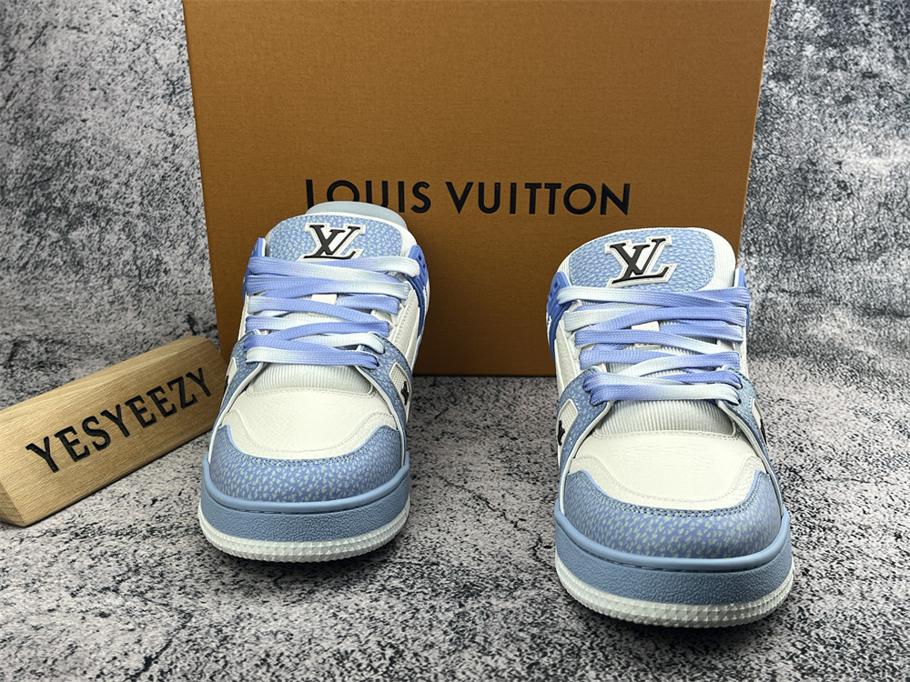 UA LV Trainer Sneaker
