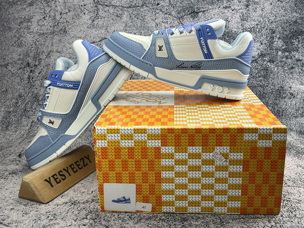 UA LV Trainer Sneaker