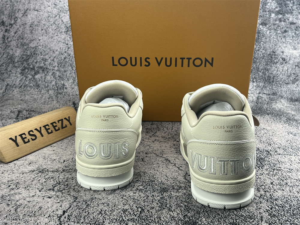 UA LV Trainer Sneaker