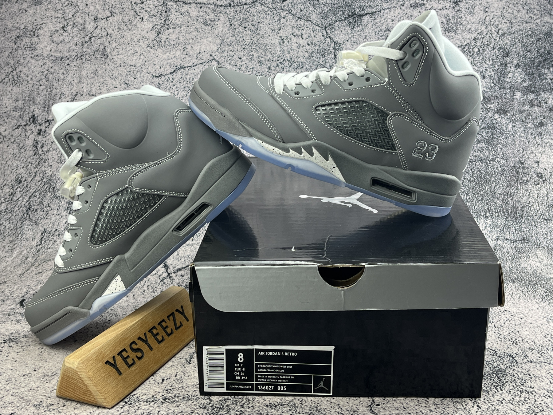 UA Jordan 5 Retro