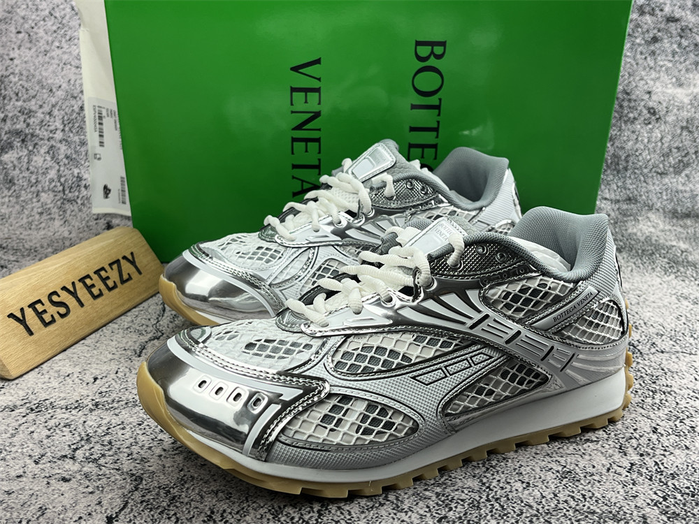 UA B0tt*ga Ven*ta Orbit Sneaker