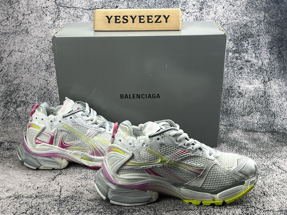 UA Balenciaga Runner Sneaker