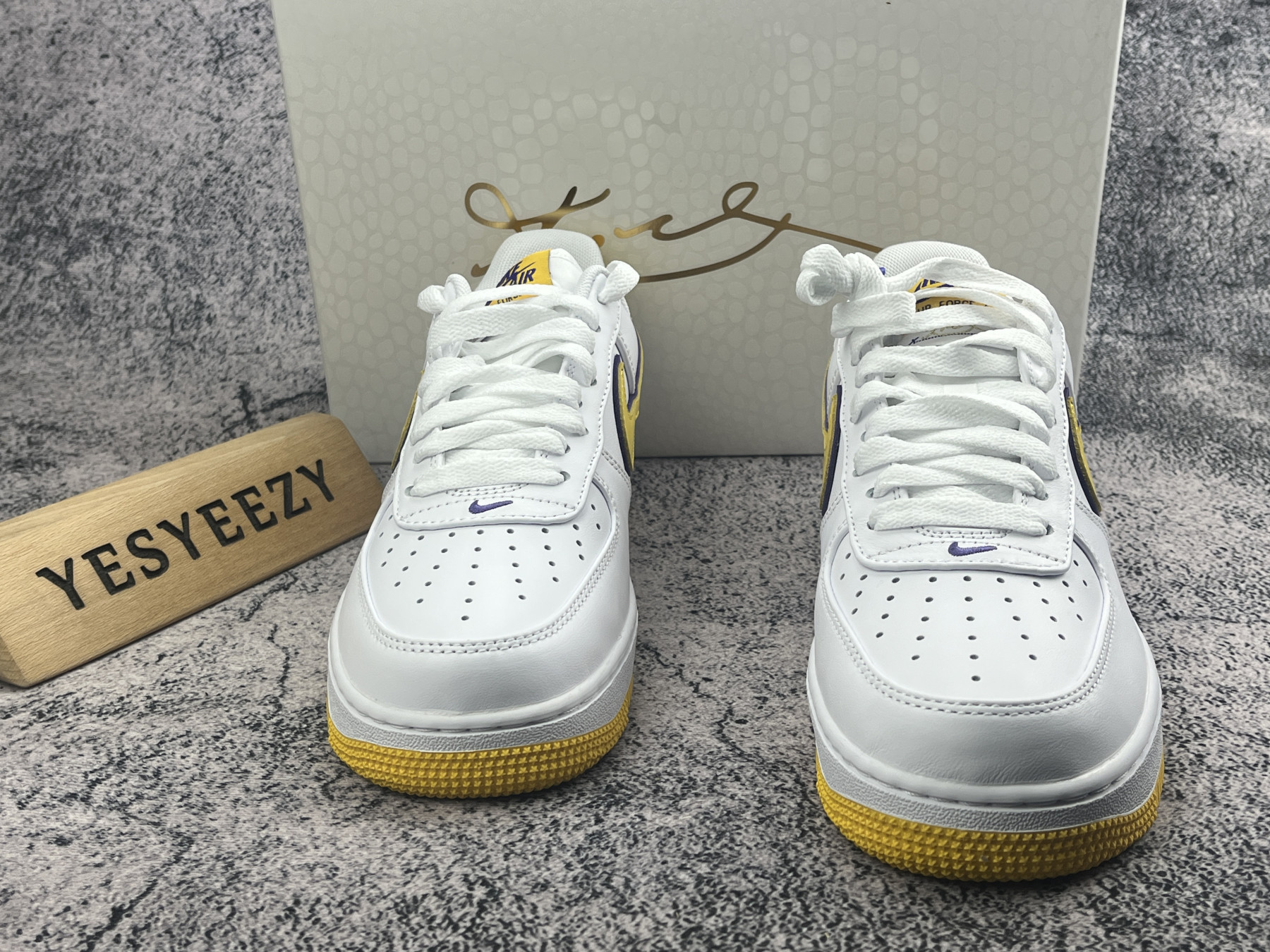 UA Nike Air Force 1 Low Retro QS