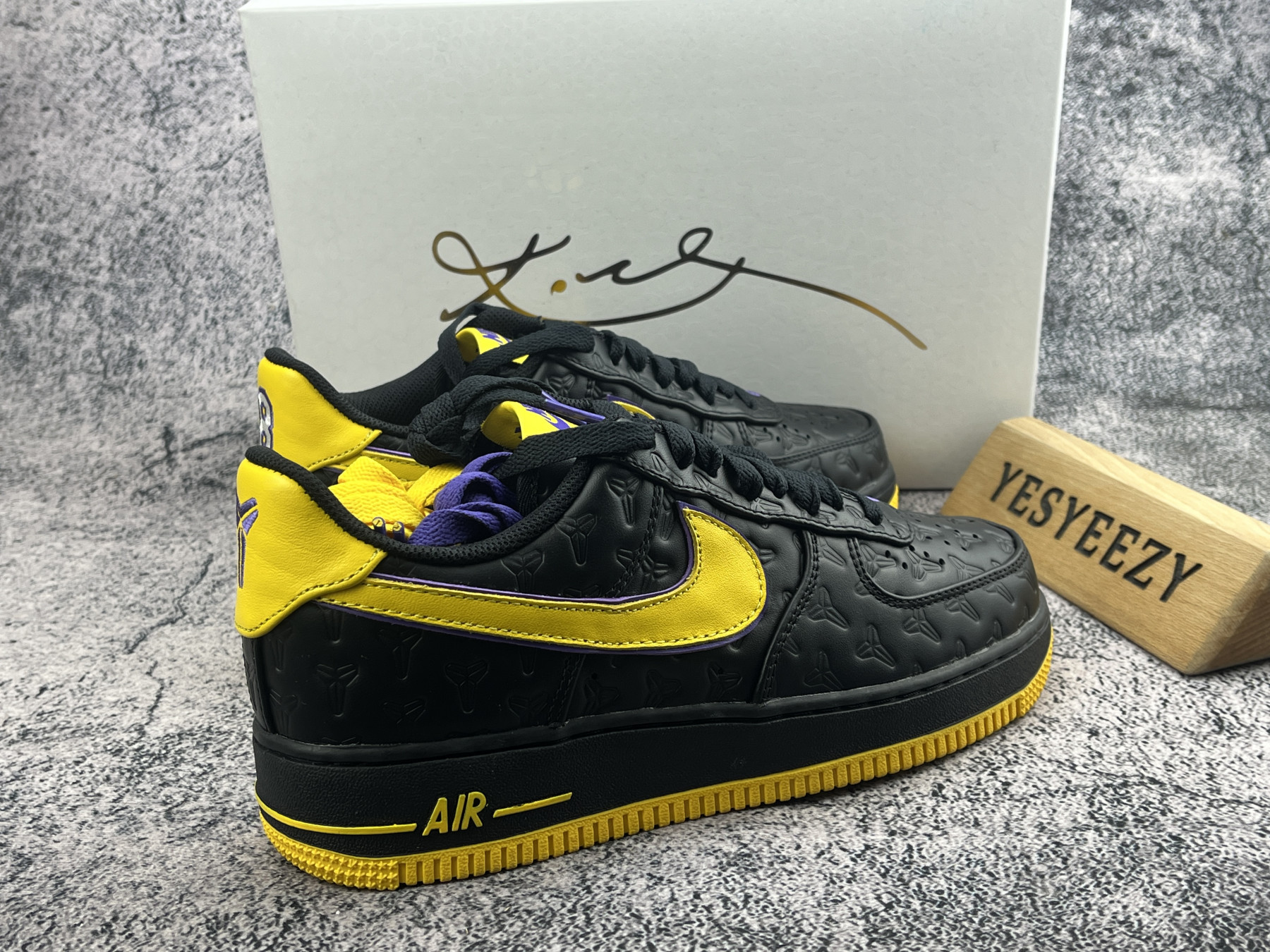 UA Nike Air Force 1 Low