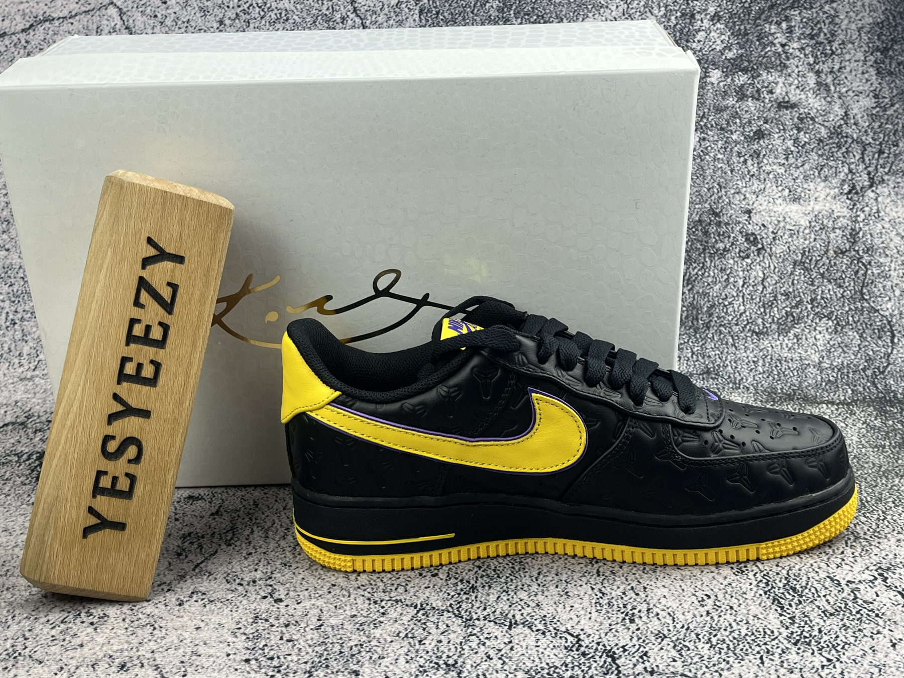 UA Nike Air Force 1 Low