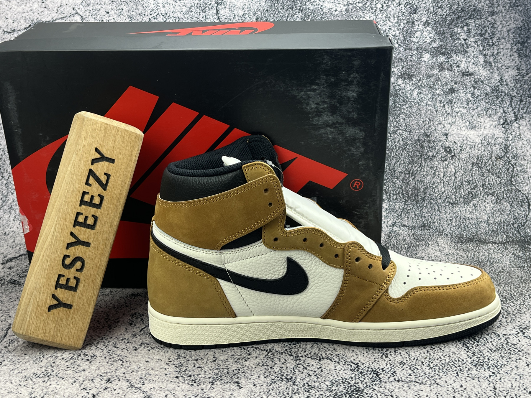 UA AIR JORDAN 1 HIGH