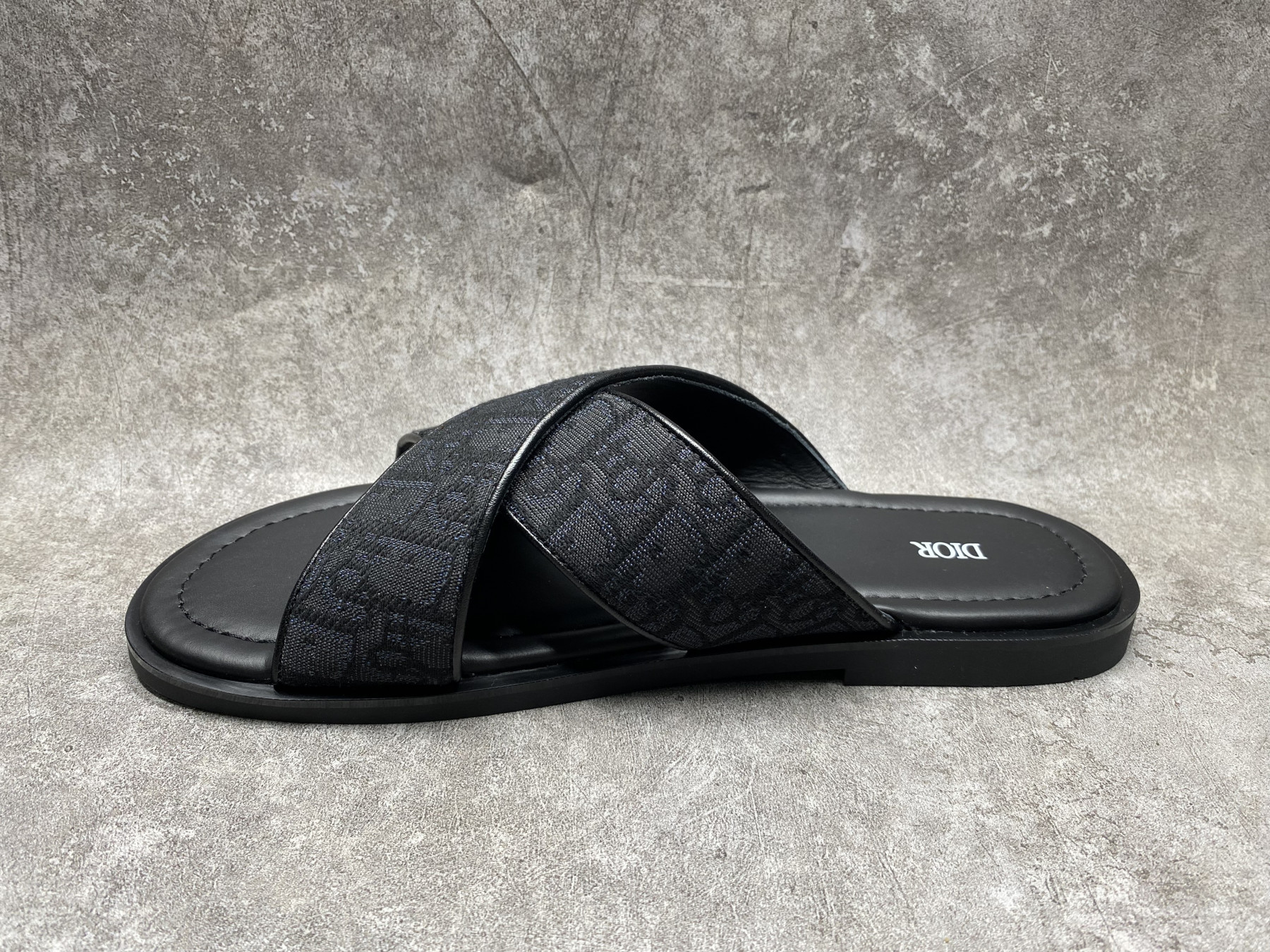UA D10r Alias Sandal