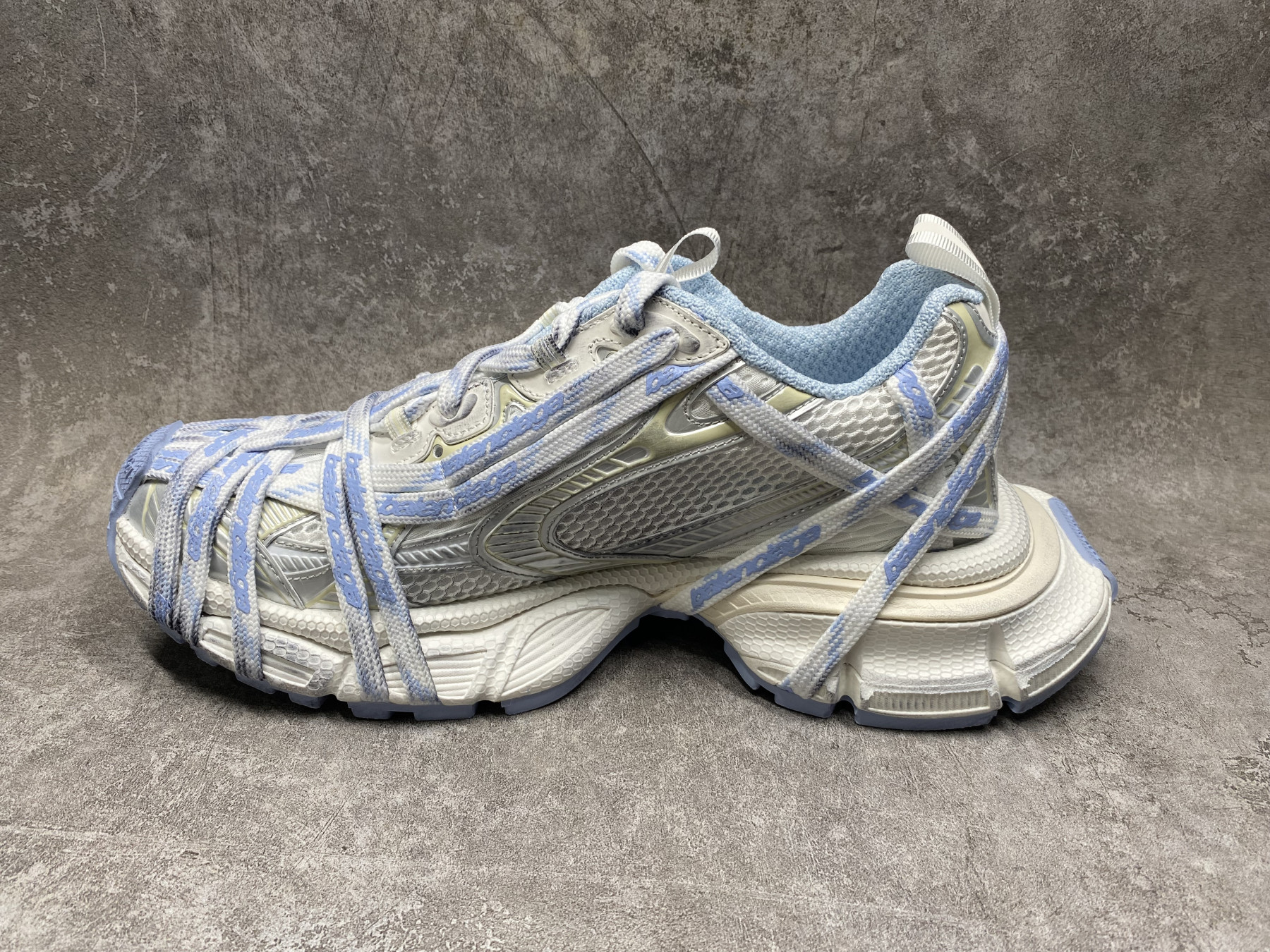 UA Balenciaga 3xl Extreme Laces Logo Sneaker(run one size large)
