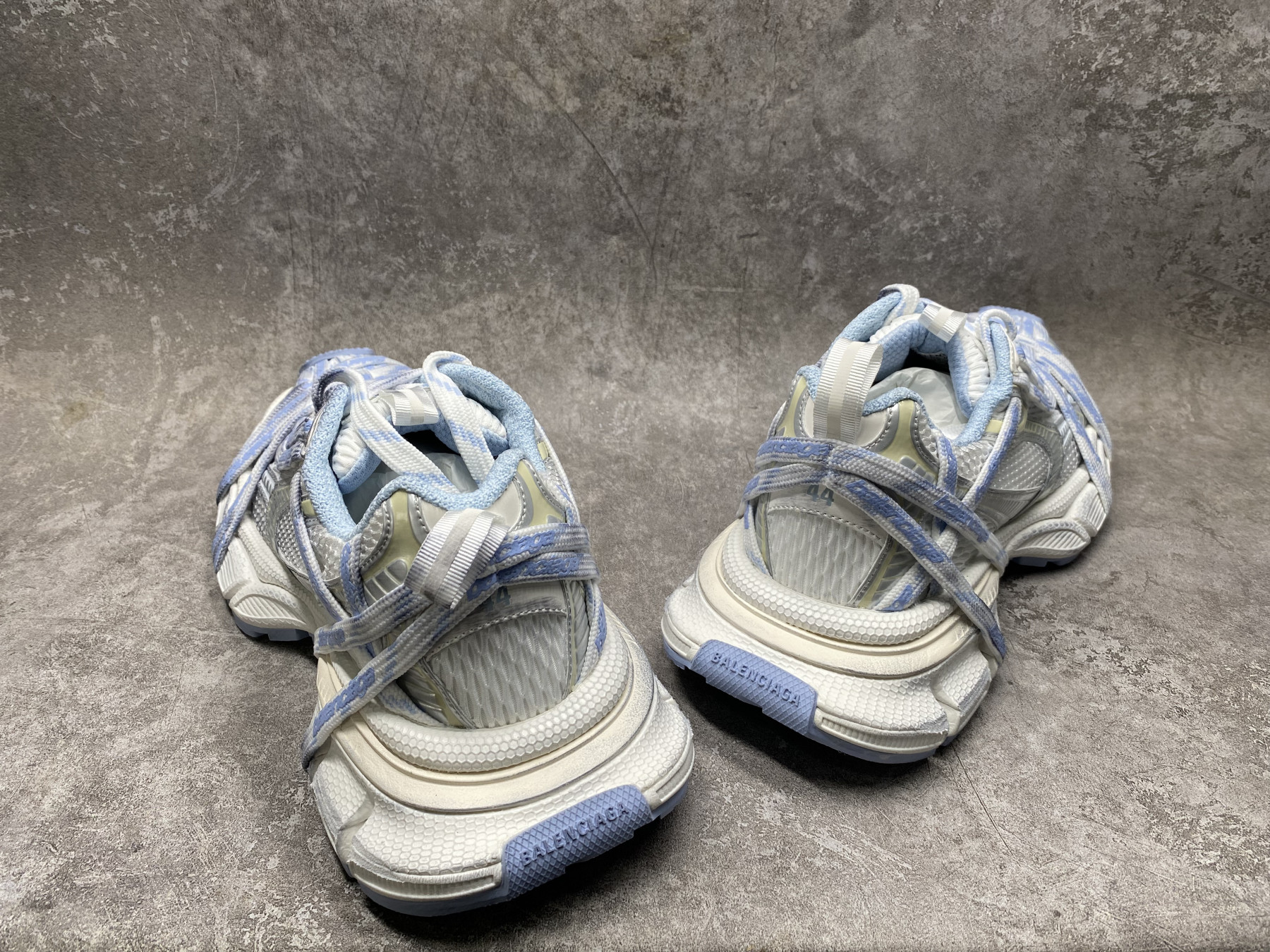 UA Balenciaga 3xl Extreme Laces Logo Sneaker(run one size large)