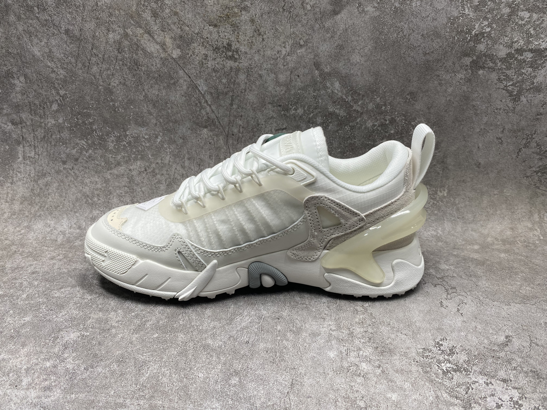 UA Off-White Odsy-2000 Sneaker