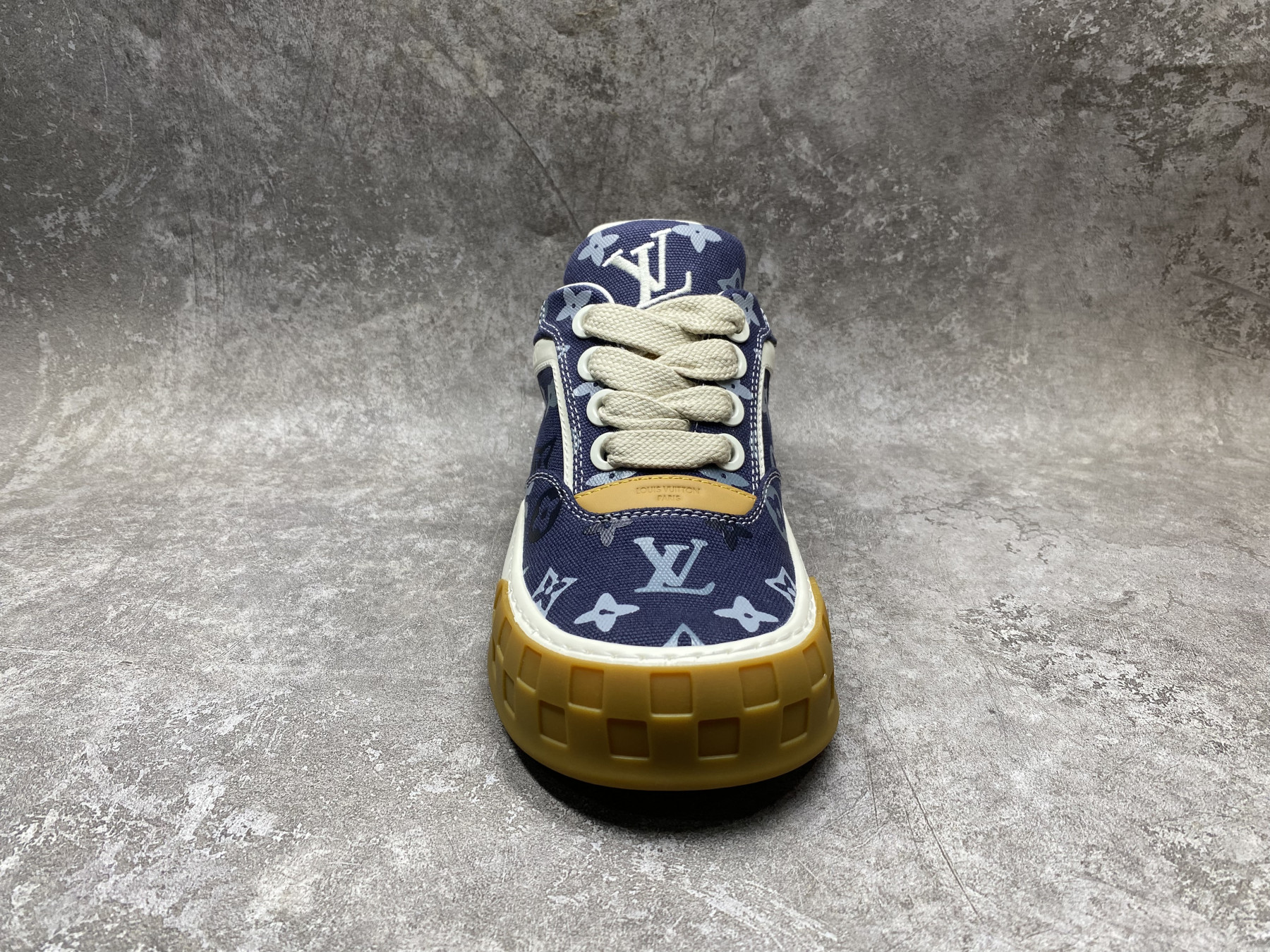 UA LV Tilted Sneaker