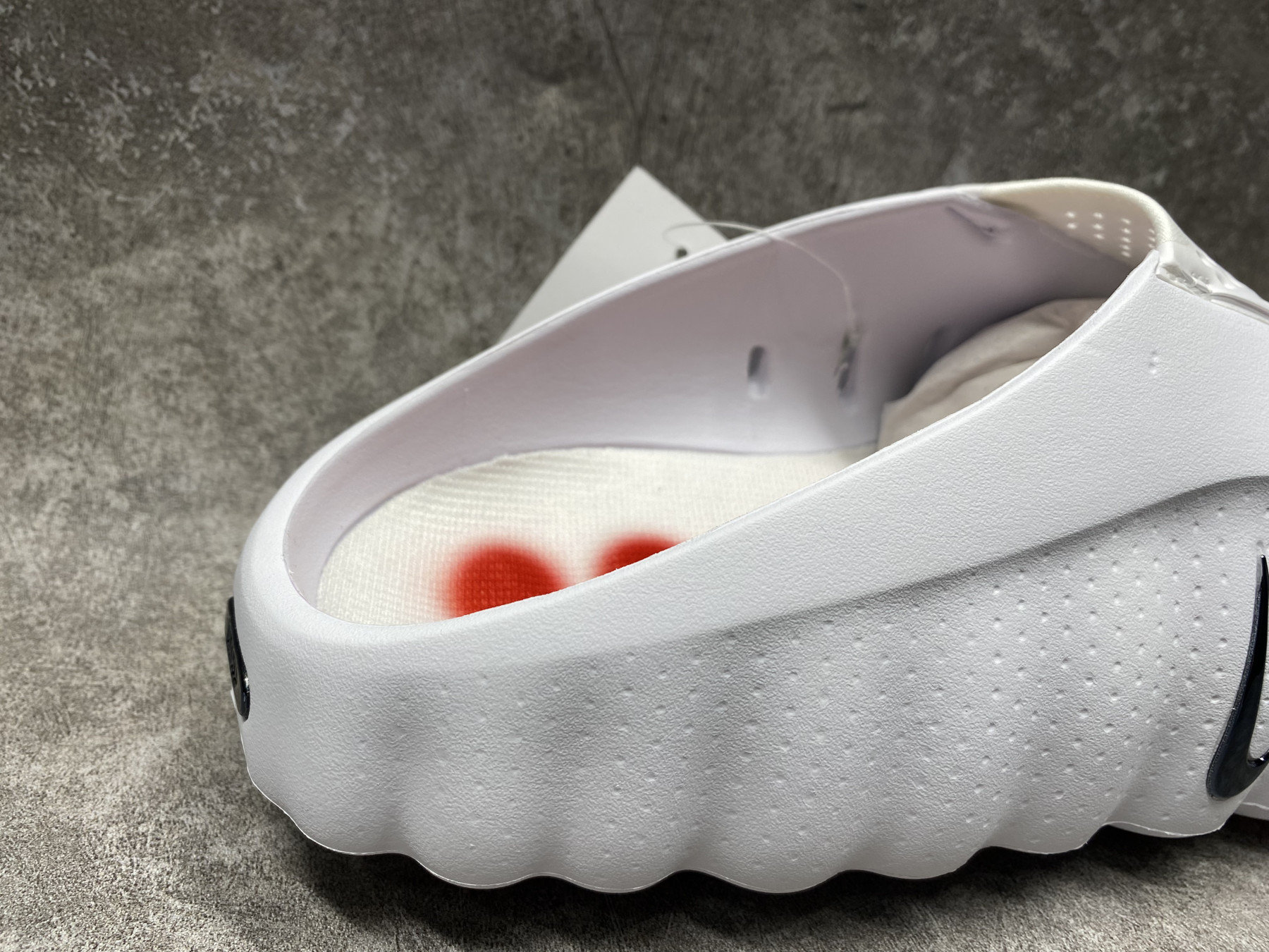 Nike Mind 001 Slide (Runs one size small)