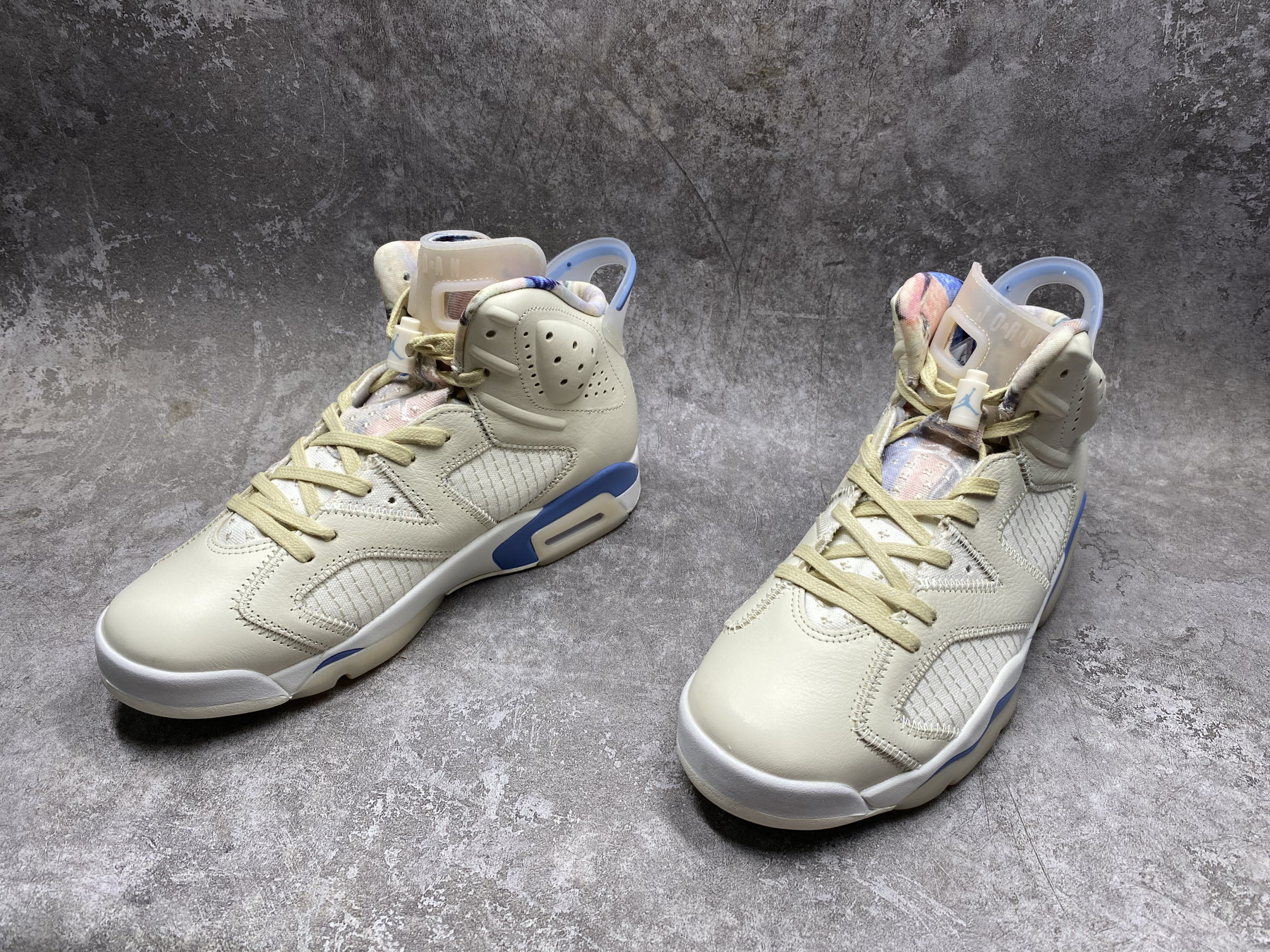 UA AIR JORDAN 6 Retro