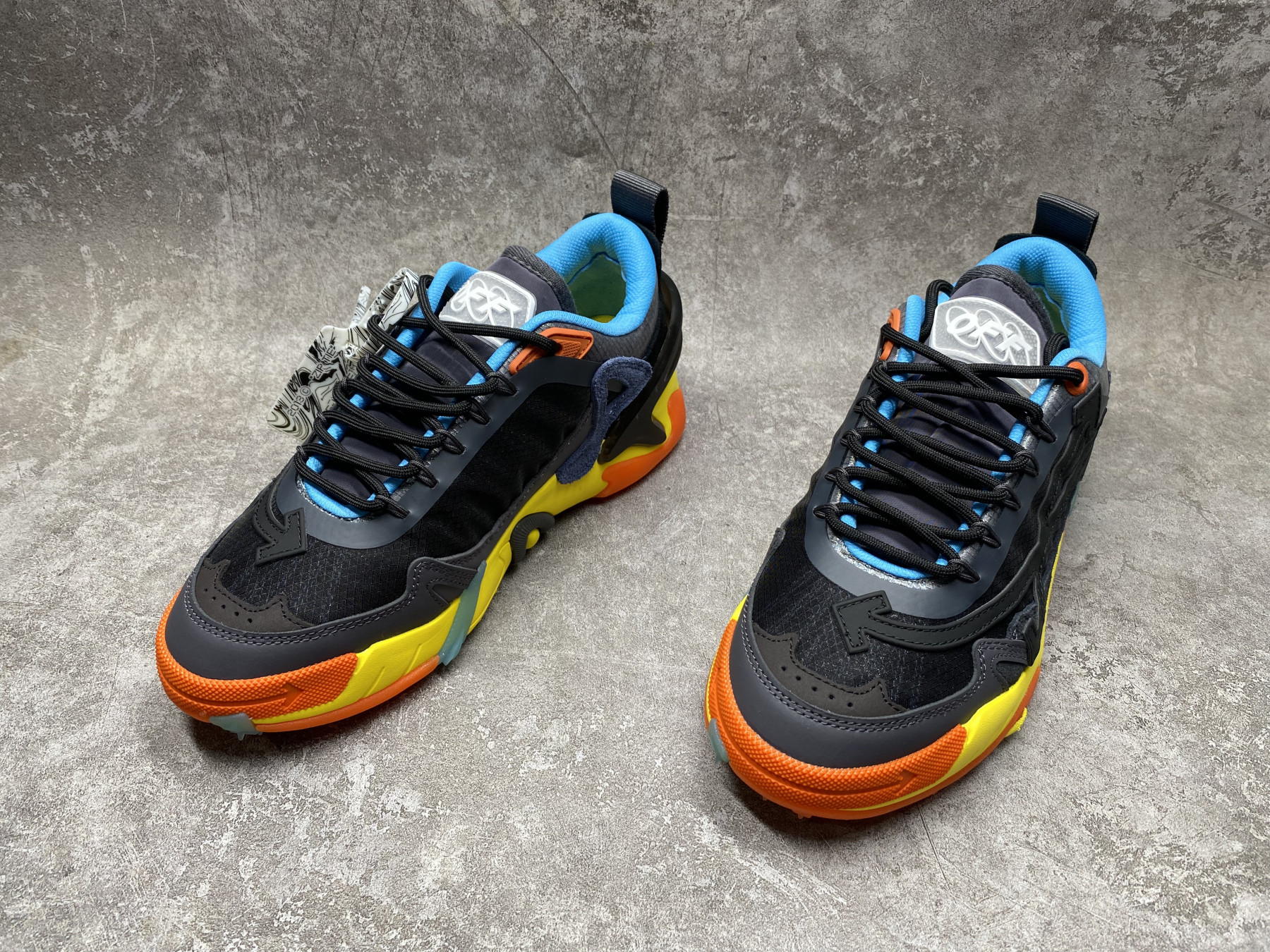 UA Off-White Odsy-2000 Sneaker