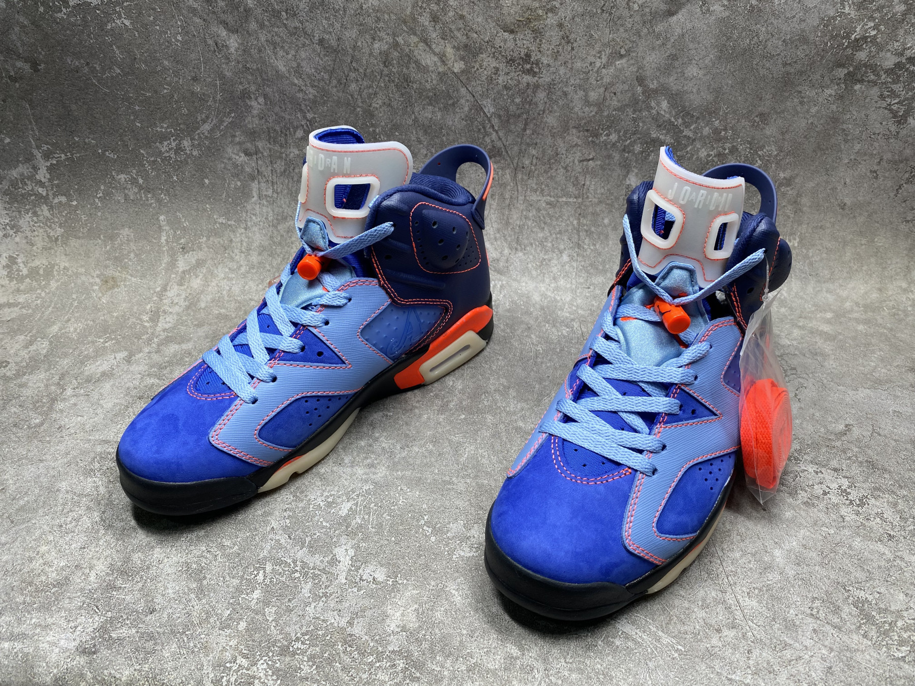 UA AIR Jordan 6 Retro