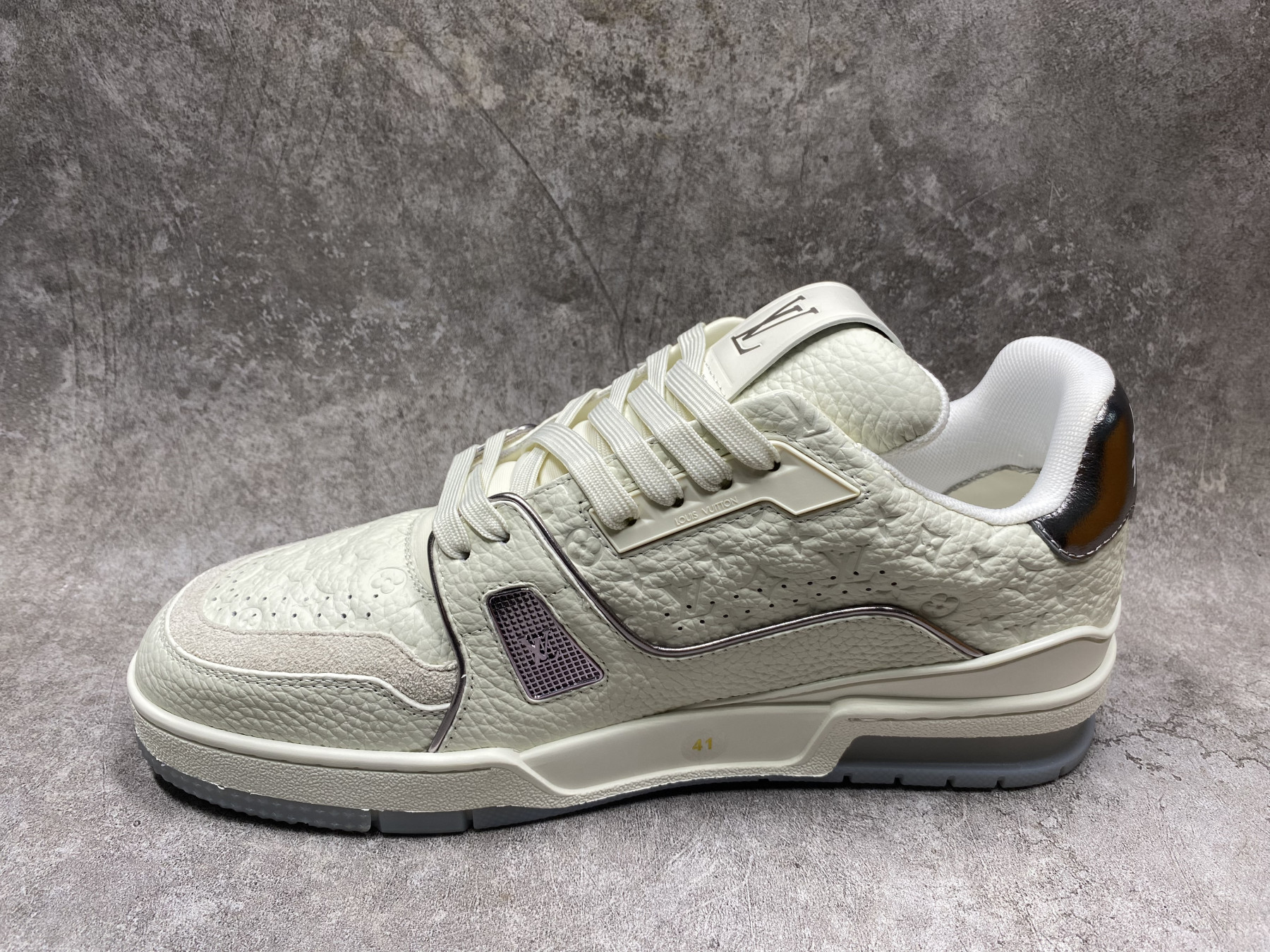 UA LV trainer Sneakers