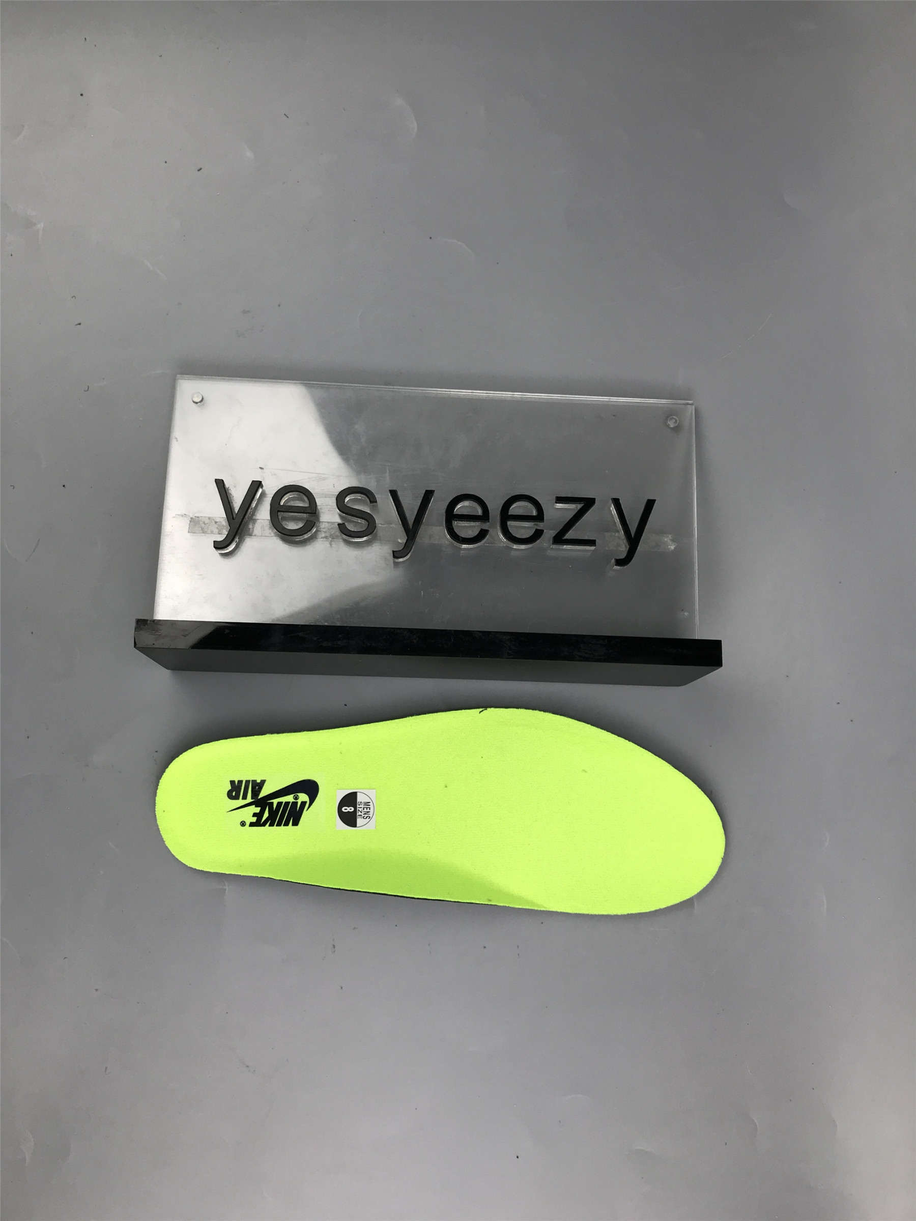 UA AIR JORDAN 1 HIGH OG â€œVISIONAIREâ€