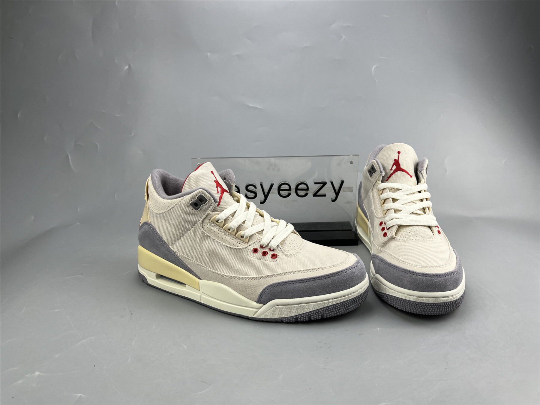 UA AIR JORDAN 3 RETRO SE 